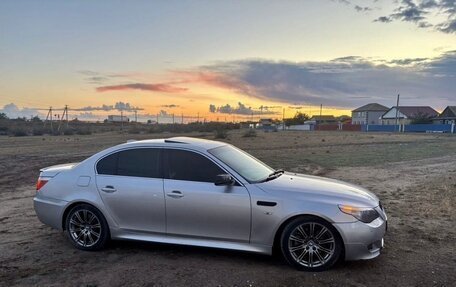 BMW 5 серия, 2003 год, 800 000 рублей, 3 фотография