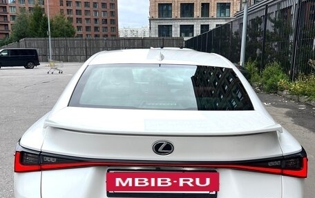Lexus IS III, 2021 год, 3 690 000 рублей, 9 фотография