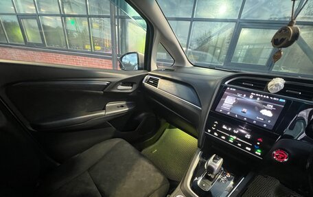 Honda Shuttle II, 2017 год, 1 570 000 рублей, 19 фотография