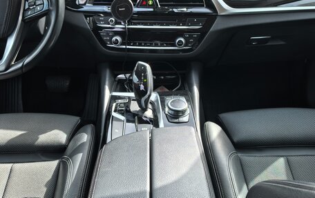 BMW 5 серия, 2018 год, 3 350 000 рублей, 19 фотография