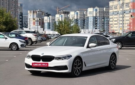 BMW 5 серия, 2018 год, 3 350 000 рублей, 15 фотография