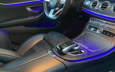 Mercedes-Benz E-Класс, 2019 год, 3 650 000 рублей, 13 фотография