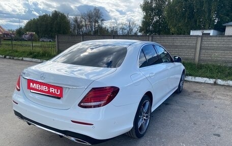 Mercedes-Benz E-Класс, 2019 год, 3 650 000 рублей, 3 фотография