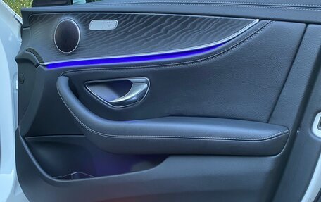 Mercedes-Benz E-Класс, 2019 год, 3 650 000 рублей, 21 фотография