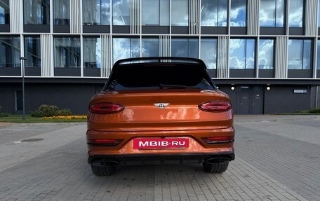 Bentley Bentayga I, 2022 год, 27 000 000 рублей, 15 фотография