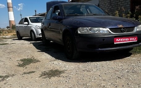 Opel Vectra B рестайлинг, 1997 год, 170 000 рублей, 1 фотография