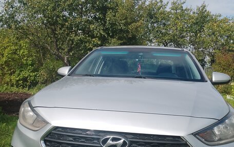 Hyundai Solaris II рестайлинг, 2019 год, 1 150 000 рублей, 28 фотография