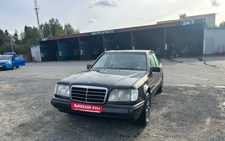 Mercedes-Benz E-Класс, 1994 год, 250 000 рублей, 1 фотография
