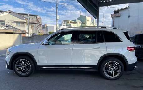 Mercedes-Benz GLB, 2023 год, 2 137 000 рублей, 3 фотография