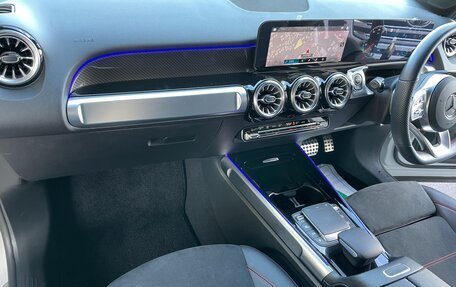 Mercedes-Benz GLB, 2023 год, 2 137 000 рублей, 15 фотография