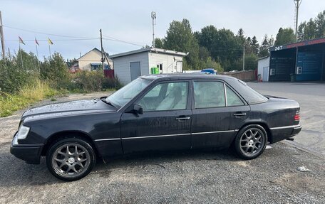 Mercedes-Benz E-Класс, 1994 год, 250 000 рублей, 2 фотография