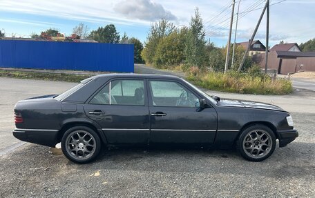 Mercedes-Benz E-Класс, 1994 год, 250 000 рублей, 6 фотография