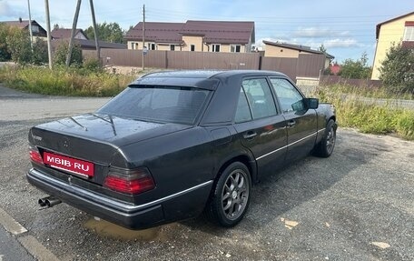 Mercedes-Benz E-Класс, 1994 год, 250 000 рублей, 5 фотография