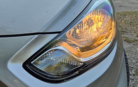 Hyundai Solaris II рестайлинг, 2012 год, 590 000 рублей, 4 фотография