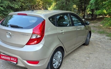 Hyundai Solaris II рестайлинг, 2012 год, 590 000 рублей, 7 фотография