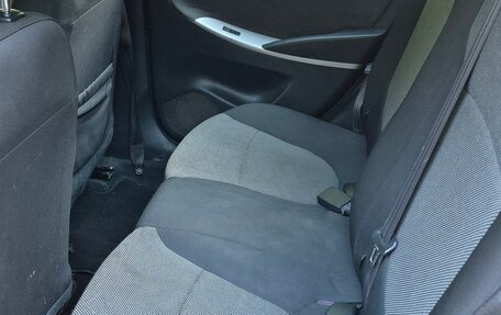 Hyundai Solaris II рестайлинг, 2012 год, 590 000 рублей, 16 фотография