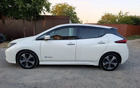 Nissan Leaf II, 2017 год, 1 950 000 рублей, 7 фотография