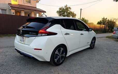 Nissan Leaf II, 2017 год, 1 950 000 рублей, 3 фотография