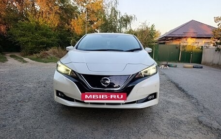Nissan Leaf II, 2017 год, 1 950 000 рублей, 6 фотография