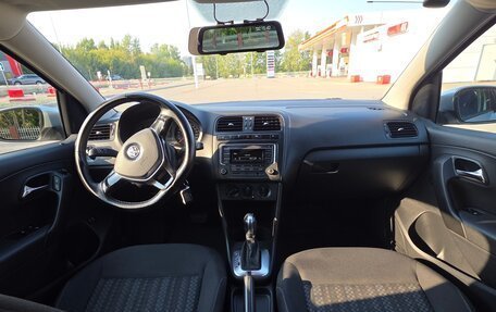 Volkswagen Polo VI (EU Market), 2016 год, 930 000 рублей, 14 фотография