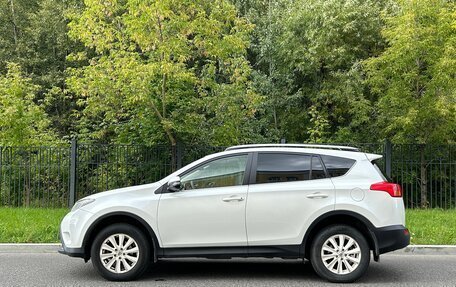 Toyota RAV4, 2015 год, 1 730 000 рублей, 7 фотография