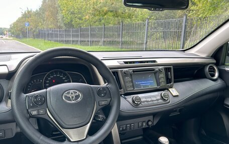 Toyota RAV4, 2015 год, 1 730 000 рублей, 10 фотография