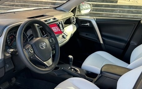 Toyota RAV4, 2015 год, 1 730 000 рублей, 15 фотография
