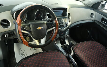 Chevrolet Cruze II, 2012 год, 899 000 рублей, 10 фотография