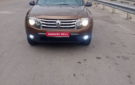Renault Duster I рестайлинг, 2014 год, 800 000 рублей, 1 фотография