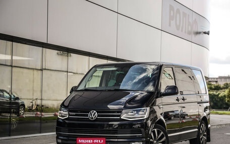 Volkswagen Multivan T6 рестайлинг, 2016 год, 3 990 000 рублей, 1 фотография