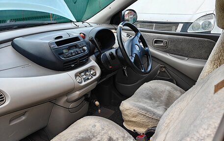 Nissan Tino, 2000 год, 250 000 рублей, 8 фотография