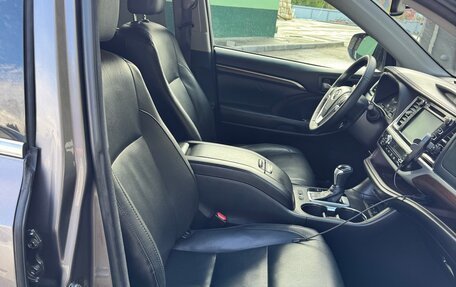 Toyota Highlander III, 2014 год, 2 600 000 рублей, 12 фотография