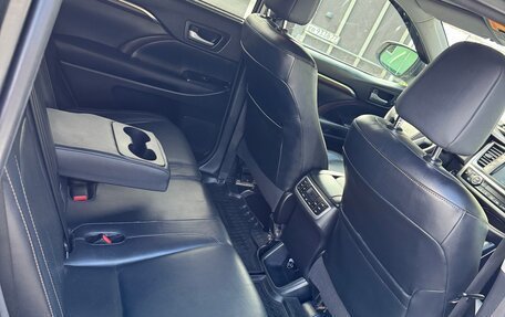 Toyota Highlander III, 2014 год, 2 600 000 рублей, 10 фотография