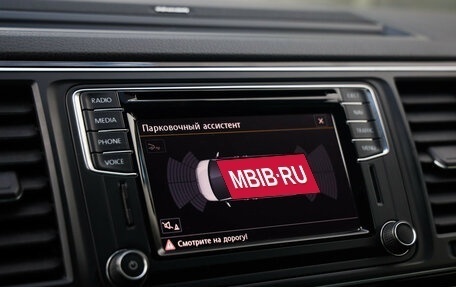 Volkswagen Multivan T6 рестайлинг, 2016 год, 3 990 000 рублей, 15 фотография