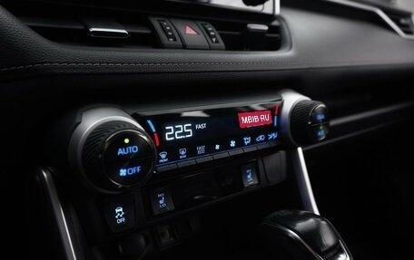 Toyota RAV4, 2020 год, 3 149 077 рублей, 15 фотография