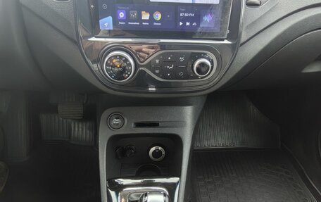 Renault Kaptur I рестайлинг, 2017 год, 1 385 000 рублей, 13 фотография