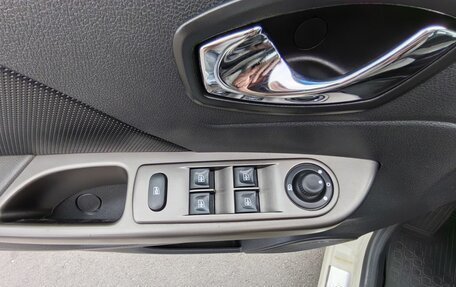 Renault Kaptur I рестайлинг, 2017 год, 1 385 000 рублей, 15 фотография