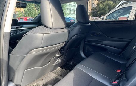 Lexus ES VII, 2020 год, 3 499 900 рублей, 10 фотография