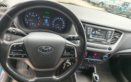 Hyundai Solaris II рестайлинг, 2017 год, 1 200 000 рублей, 8 фотография