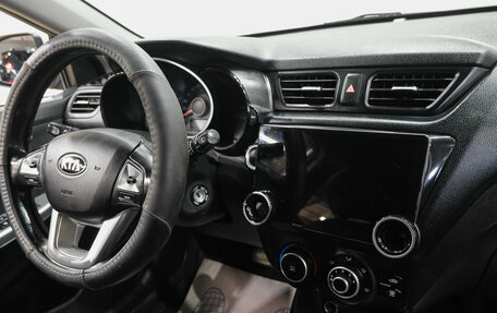 KIA Rio III рестайлинг, 2014 год, 999 000 рублей, 19 фотография