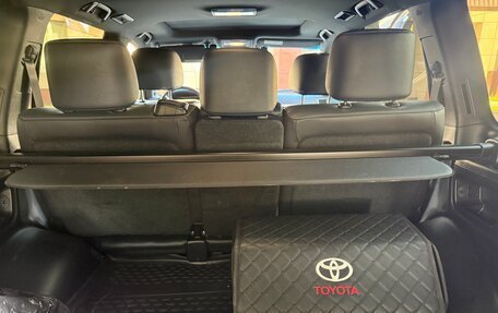Toyota Land Cruiser 200, 2019 год, 10 000 000 рублей, 9 фотография
