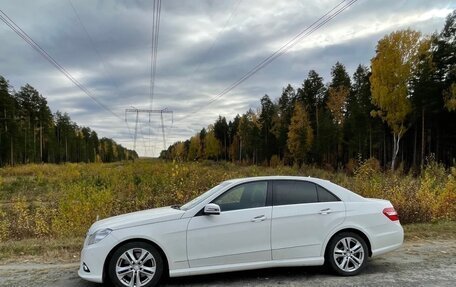 Mercedes-Benz E-Класс, 2010 год, 2 000 000 рублей, 4 фотография