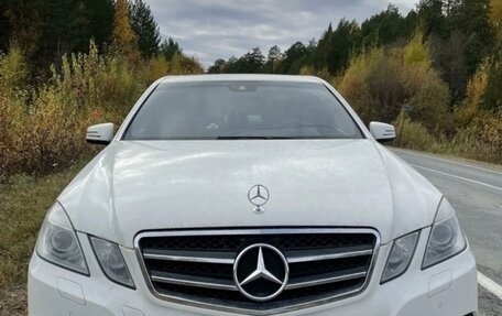 Mercedes-Benz E-Класс, 2010 год, 2 000 000 рублей, 2 фотография