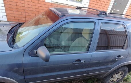Ford Escape II, 2005 год, 450 000 рублей, 2 фотография