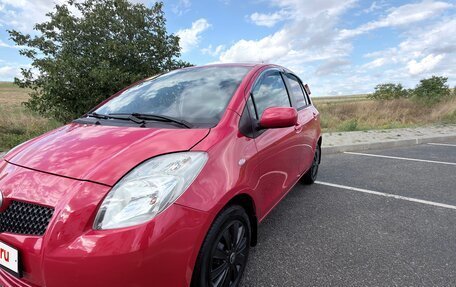 Toyota Yaris III рестайлинг, 2008 год, 700 000 рублей, 23 фотография