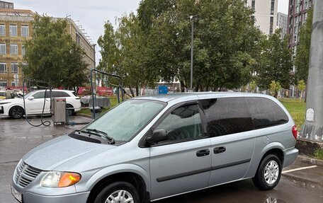 Dodge Caravan IV, 2005 год, 827 000 рублей, 3 фотография