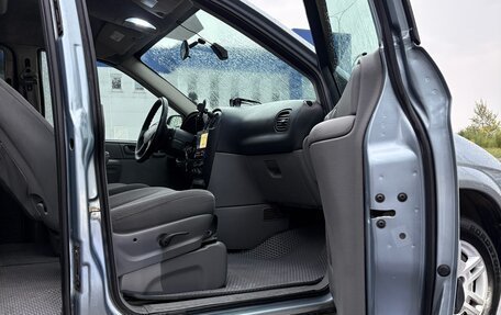 Dodge Caravan IV, 2005 год, 827 000 рублей, 23 фотография