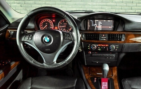 BMW 3 серия, 2011 год, 1 250 000 рублей, 18 фотография