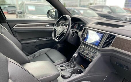 Volkswagen Teramont I, 2018 год, 2 450 000 рублей, 10 фотография