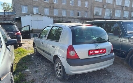 Renault Clio III, 2003 год, 300 000 рублей, 1 фотография